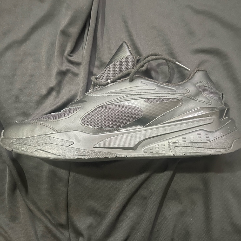 Men’s NEW Pumas